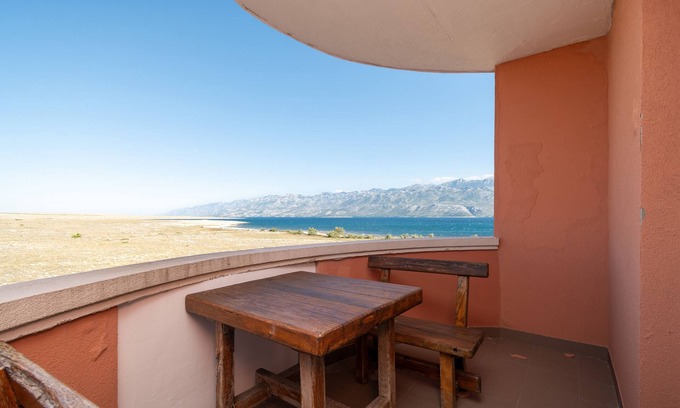 Razanac Apartment | One bedroom apartment near beach Ražanac, Zadar (A-5766-i)