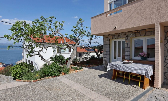 Vrbnik Apartment | One bedroom apartment with terrace and sea view Vrbnik, Krk (A-5299-a)