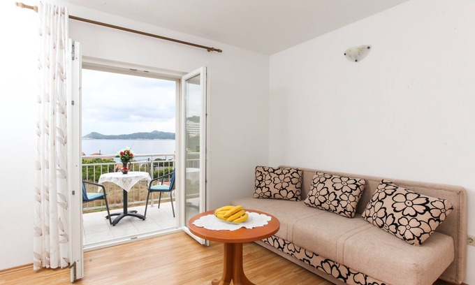 Lopud Island Apartment | One bedroom apartment with balcony and sea view Lopud, Elafiti (A-12910-c)