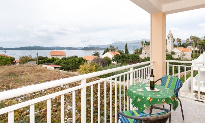 Lopud Island Apartment | One bedroom apartment with balcony and sea view Lopud, Elafiti (A-14013-b)