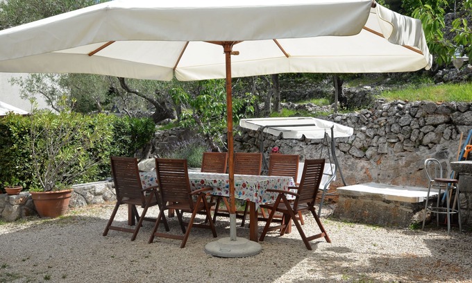 Cres Apartment | One bedroom apartment with terrace and sea view Cres (A-7876-b)