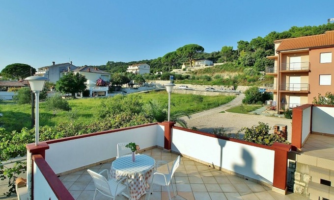 Suha Punta Apartment | One bedroom apartment with terrace and sea view Kampor, Rab (A-5000-b)