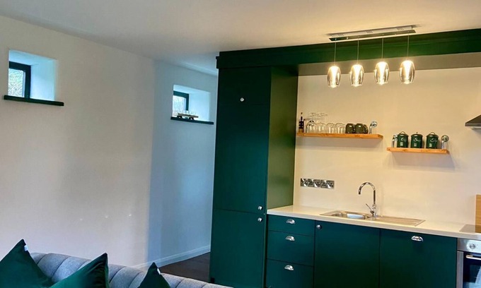 Kenmare Apartment | One-bedroom ground floor apartment, wheelchair assisted - Bill's Barns
