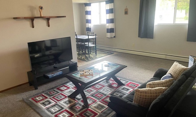 Camrose Apartment | One Bedroom, Main Floor, Apartment