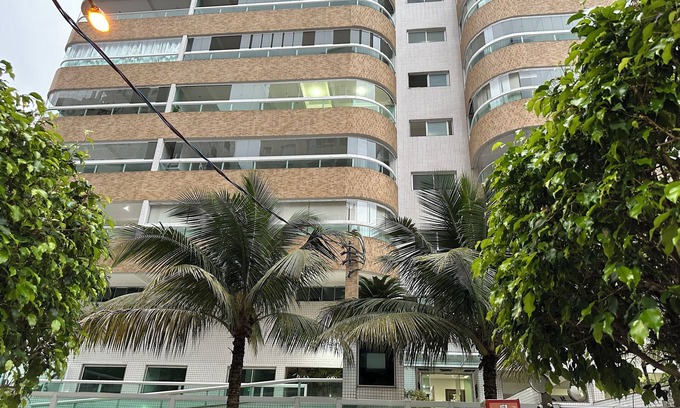Tupi Apartment | One block from the beach - Vila Tupi - Equipped Gourmet Balcony