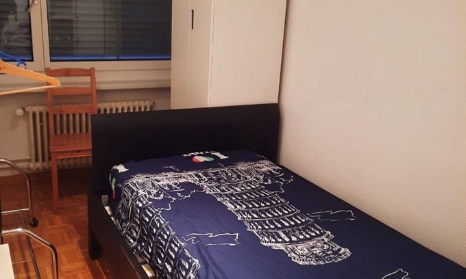 Uster District Apartment | One clean and cheap room in a quite flat