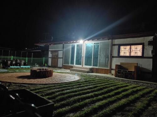 Jinan Villa | One day Retro House