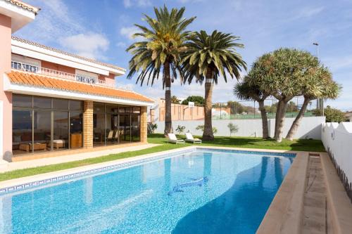 Tabaiba Villa | One & Only Sports and Relax Villa Heated Pool by Eden Rentals