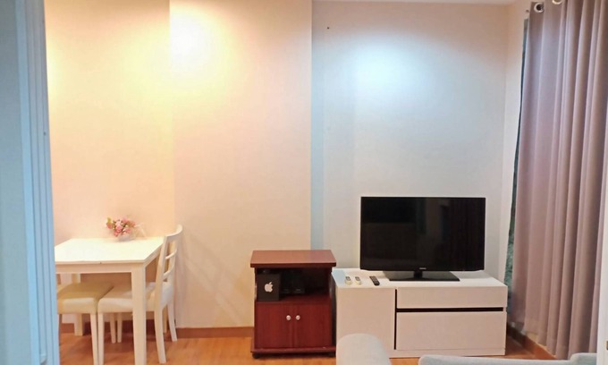 Chang Phueak Condo | One plus condo with The walnut's room