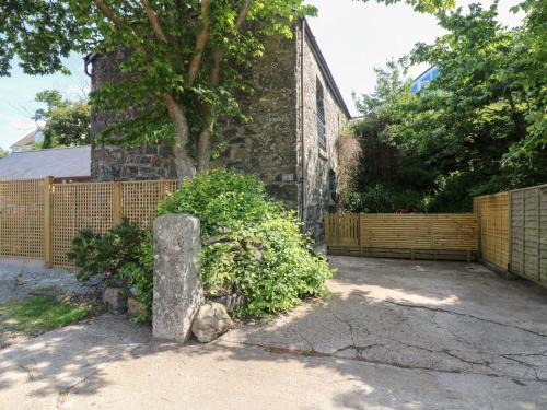 Mullion House | Oofoos Barn