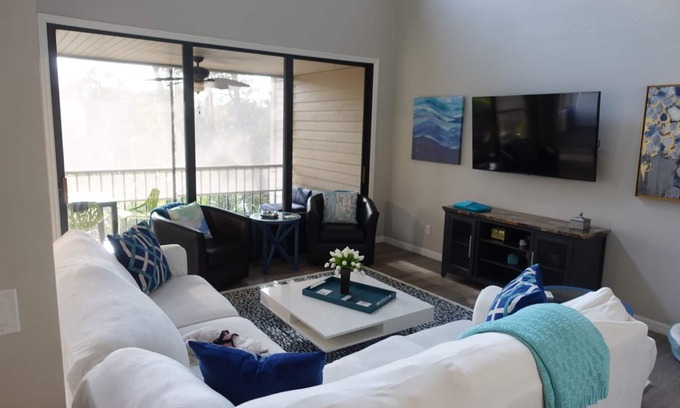 Bonita Bay House | OPEN FL PLAN, UPDATED TOWNHOUSE IN EXCLUSIVE BONITA BAY CLUB, OAKWOOD COMMUNITY