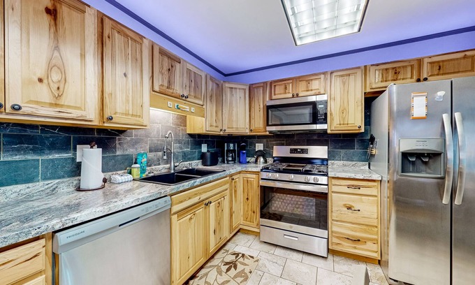 Gouldsboro House | Open layout Maine cottage with washer/dryer & grill - dog-friendly
