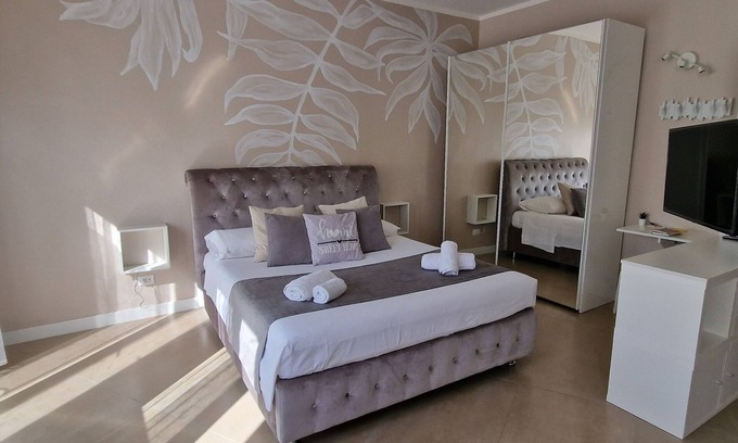 Livorno Apartment | Open space apartment - Kisses From Livorno - No Pet Allowed