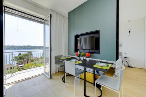 Salo Apartment | Openspace Sunrise lake view