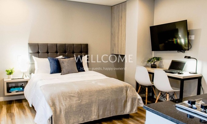 Centro International Apartment | Orange by Wellcome