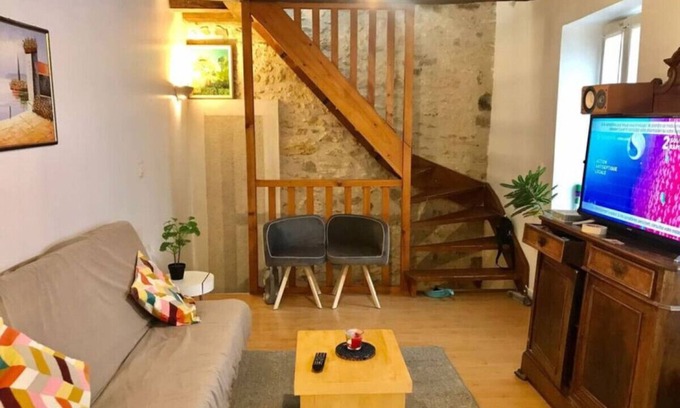 Fontainebleau Apartment | Orange - HISTORIC DUPLEX near the castle of FONTAINEBLEAU