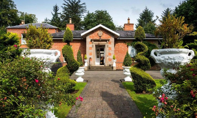 Lisnagunogue House | Oranmore