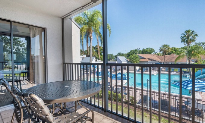 West Kissimmee Hotel | Orbit One Vacation Villas