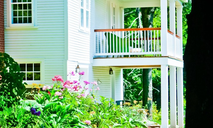 Warren House | Orchard Cottage - A mountain retreat