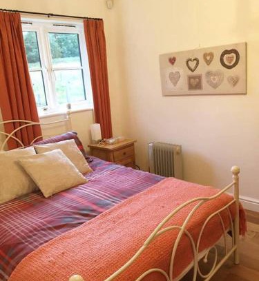 Upper Harbledown House | Orchard Cottage