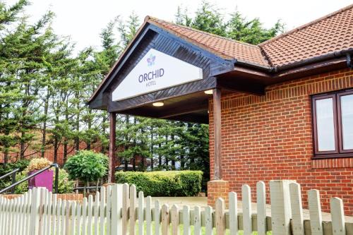 Epsom Hotel | Orchid Epsom; Sure Hotel Collection by Best Western