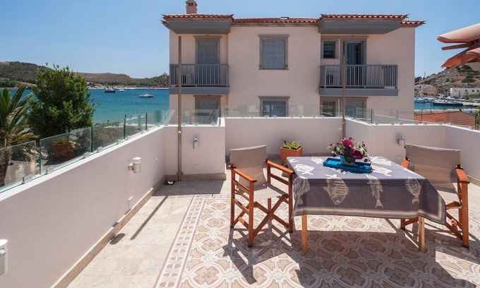 Myrina Apartment | Oregano Room - Limnos Experience