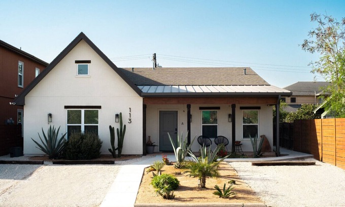Port Isabel House | Orion C: Heated Pool, Desk, Kitchen