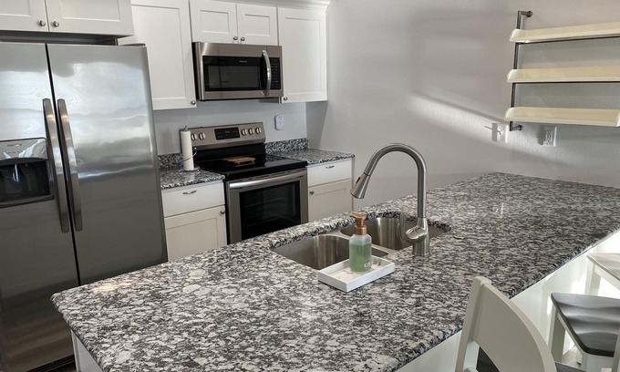 Osage Beach Villa | Osage Beach Villa MM 21 Great Location. ATTACHED VILLA MAY ALSO BE AVAILABLE