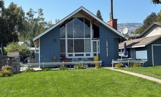 Okanagan-Similkameen Cottage | Osoyoos Snowbird Delight