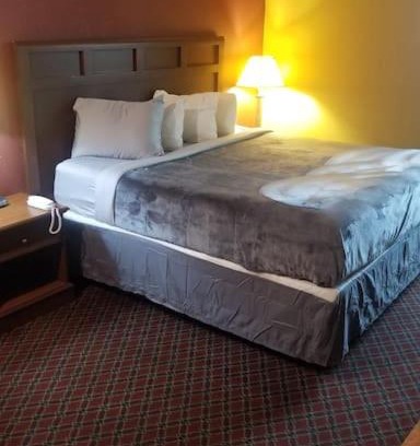 Stillwater Apartment | OSU 2 Queen Beds Hotel Room 238 Booking