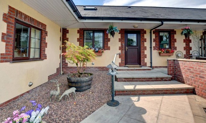 Ash Mill House | Otters Holt - House with 2 bedrooms, sleeps 4