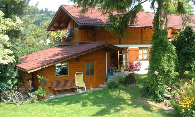 Stein Apartment | Our apartment is located in a sunny and rural outskirts.