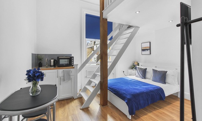 Addison Apartment | Our split level Duplex is setup to give you an experience of home away from home