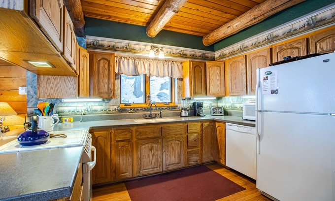 Ouray House | Ouray Log Cabin - Cozy Cabin Overlooking the Uncompahgre River