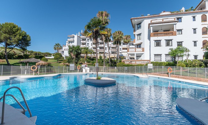 Calahonda Condo | Outdoors apartment labandera at the gates of Marbella