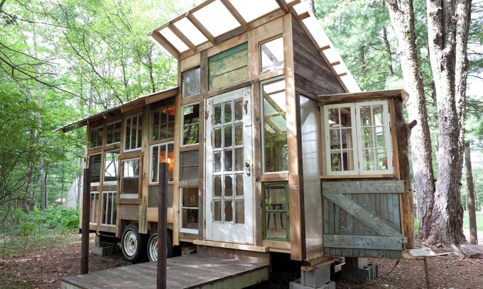 Woodridge RV Rental | Outlier Inn Tiny House 4 on Farm Upstate Catskills