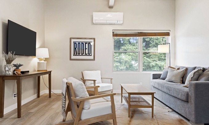 Jackson Apartment | Outpost: Town Square Lodge 8 - Close to Town Square