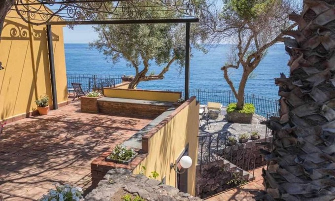 Santa Tecla Villa | Overlooking the sea - Exclusive stay