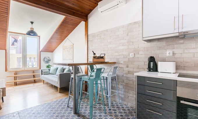 Socorro Apartment | Overlook Largo da Graça at a Comfy Flat