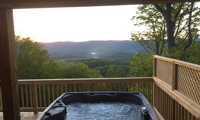Rileyville House | Overlook Mountain Supercabin