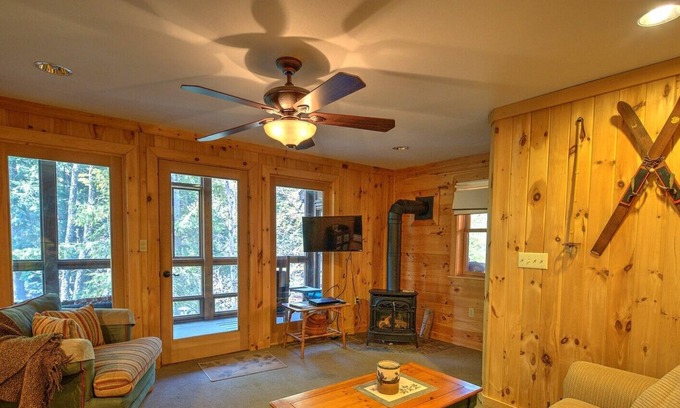 Inlet Cottage | Overlook on 5th - The Cottage