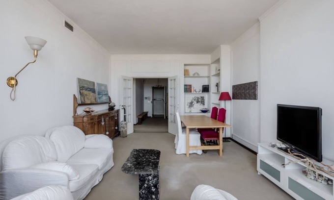 Marina Centro Apartment | Overlooking the Sea Apartment