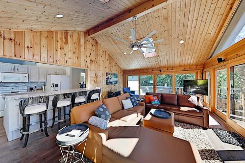 Brevard House | Owl's Nest