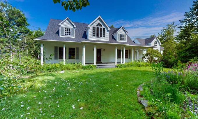 Owls Head House | Owls Head Oasis by Crocket's Beach | House in Owls Head