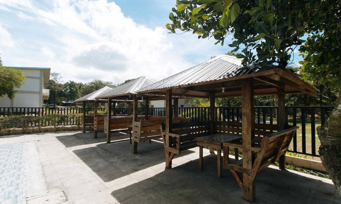 Indang Hotel | OYO 1152 Hotel Precious Garden Place