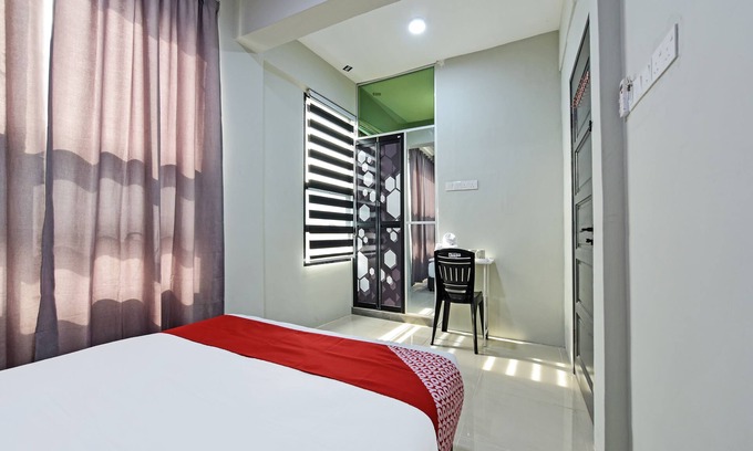 Paka Hotel | OYO 90594 Hotel Casalink