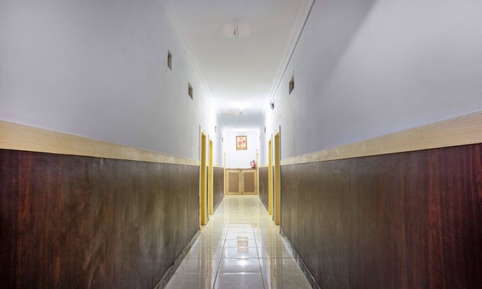 Makassar Hotel | OYO 92286 Wisma Permata Makassar