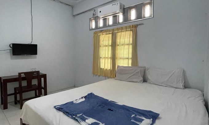 Bireuen Hotel | OYO 93507 Saril Riverside HomestayNearLapangan Musara Alun