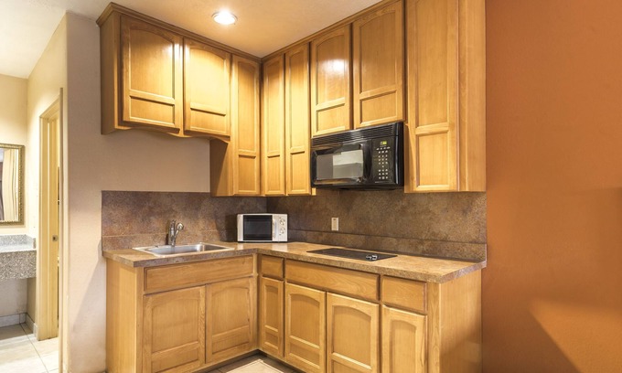 Jewett Hotel | OYO Hotel Jewett TX Southwest, I-45