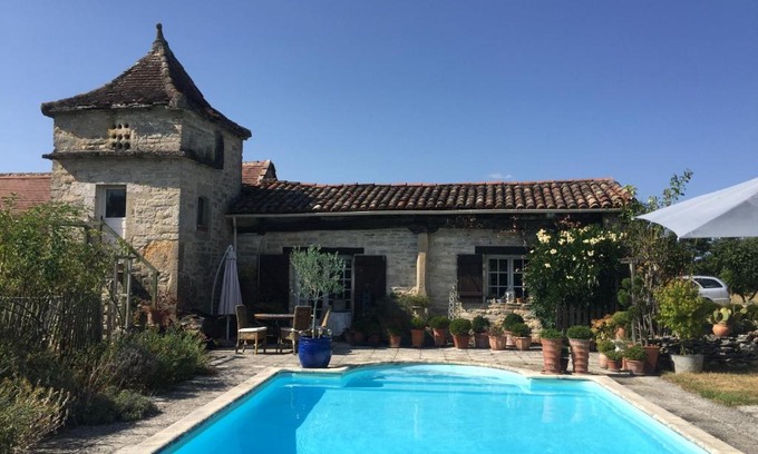 Caylus Bed & Breakfast | Pérard Chambres D’Hotes